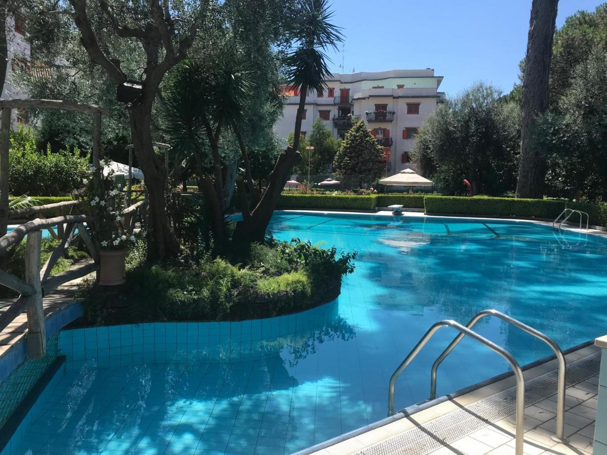 Short-Lets D33, Part Of The House Is Available For Short-Term Rentals In Sorrento Center Екстер'єр фото