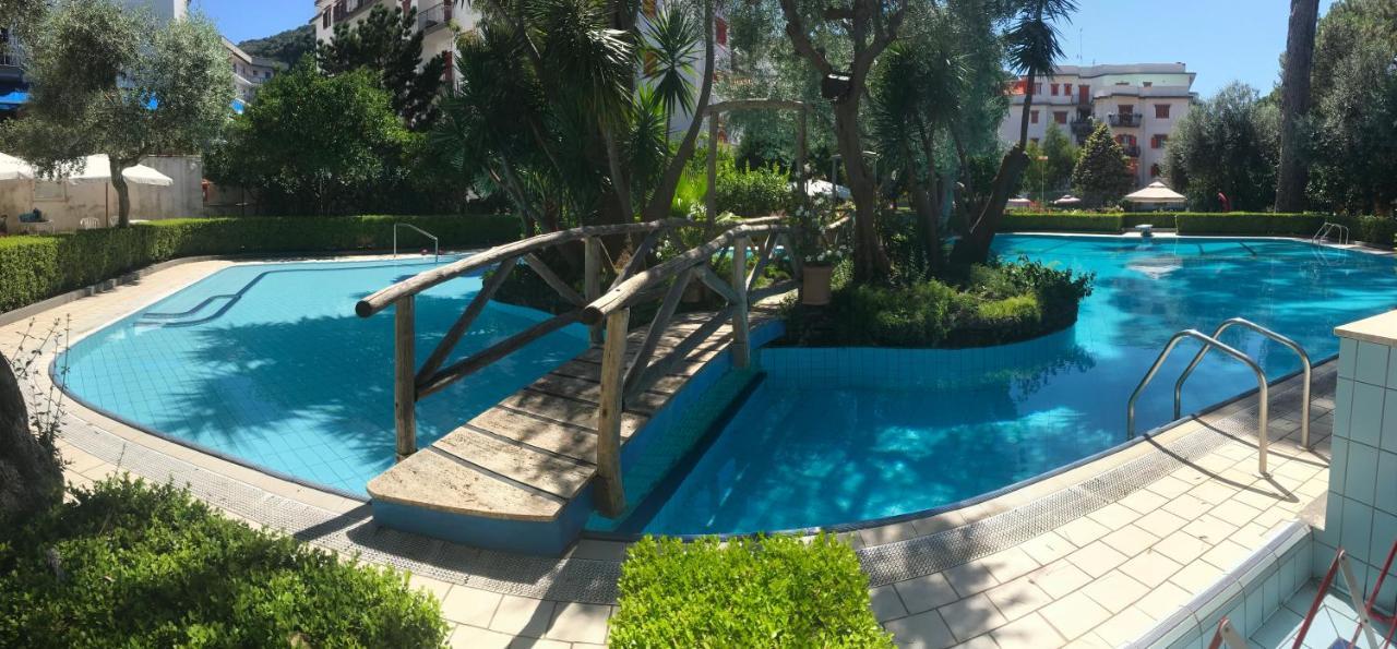 Short-Lets D33, Part Of The House Is Available For Short-Term Rentals In Sorrento Center Екстер'єр фото