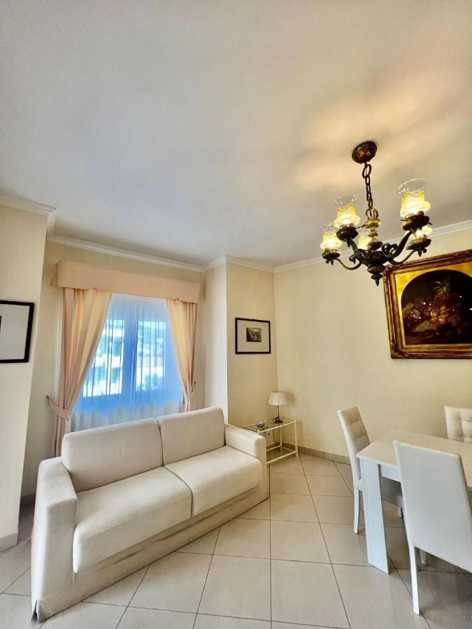 Short-Lets D33, Part Of The House Is Available For Short-Term Rentals In Sorrento Center Екстер'єр фото