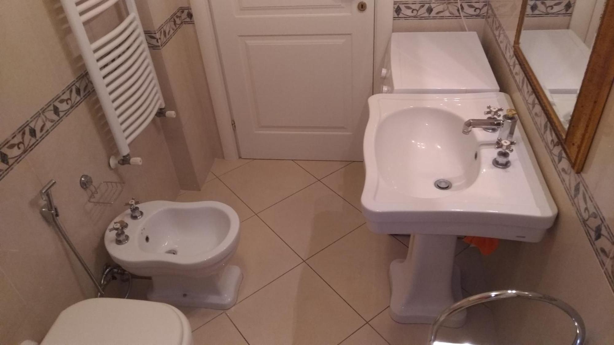 Short-Lets D33, Part Of The House Is Available For Short-Term Rentals In Sorrento Center Екстер'єр фото