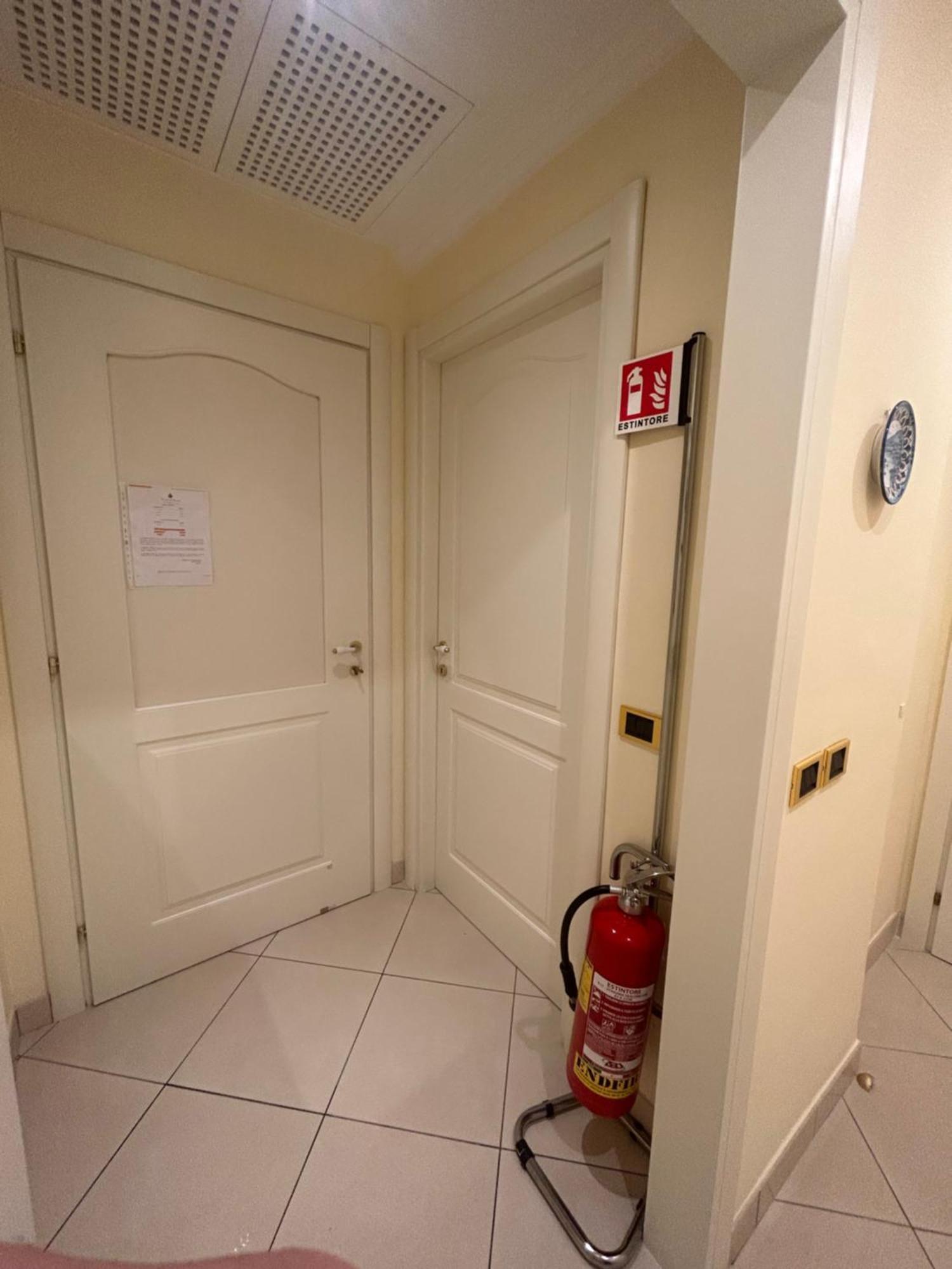 Short-Lets D33, Part Of The House Is Available For Short-Term Rentals In Sorrento Center Екстер'єр фото