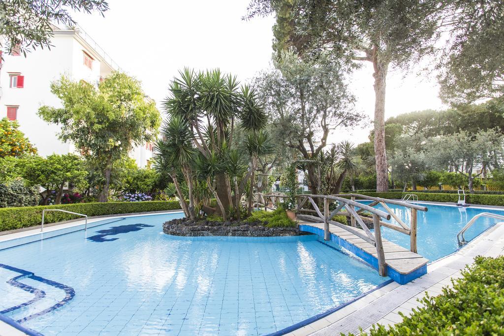 Short-Lets D33, Part Of The House Is Available For Short-Term Rentals In Sorrento Center Екстер'єр фото